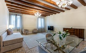 San Vio Palace Luxury Apartments